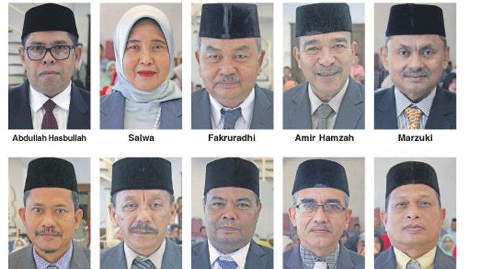 Melantik 10 Pejabat Eselon Ii