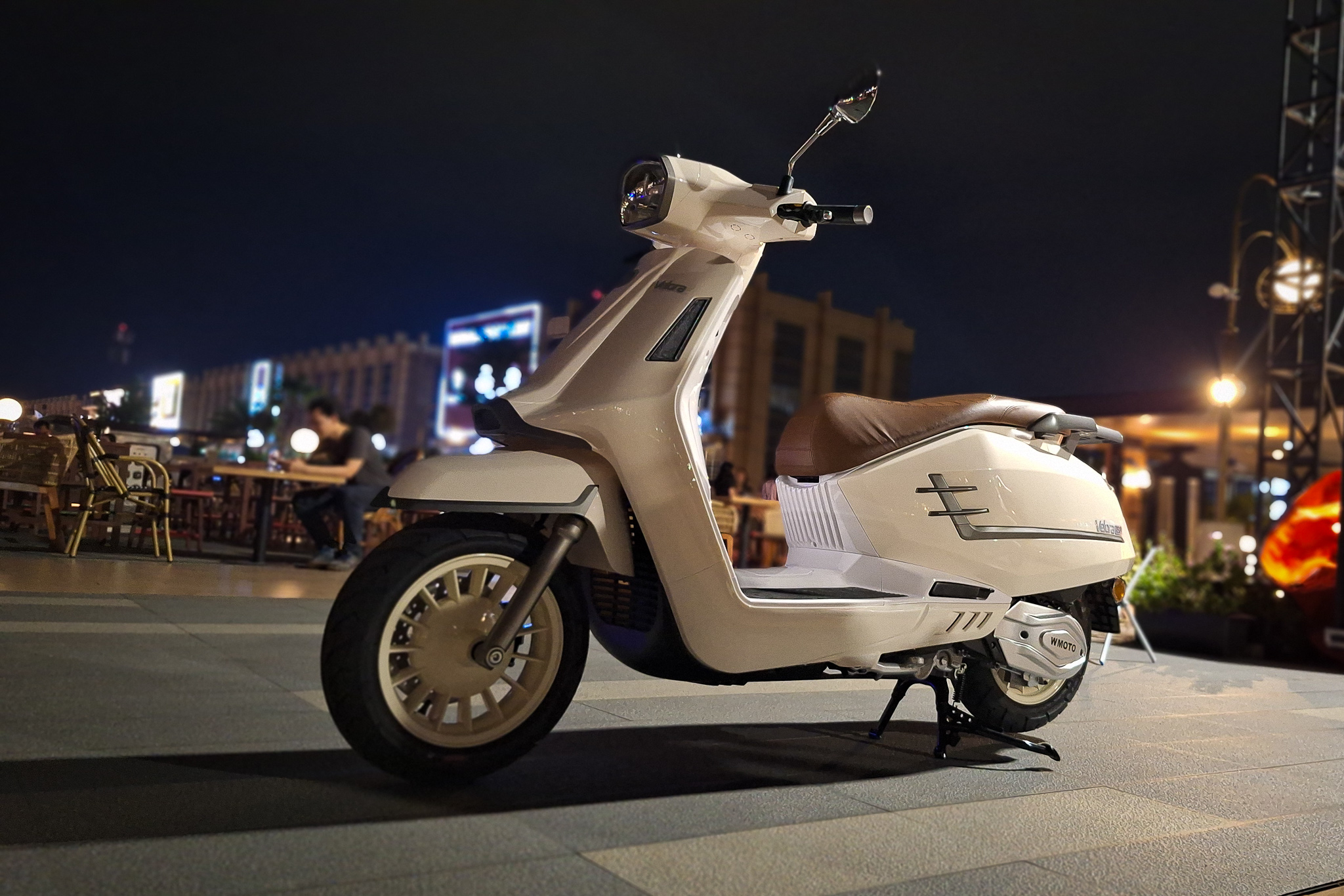 Wmoto Velora 150 Skutik Retro Modern Pesaing Honda Stylo Dan Yamaha Grand Filano