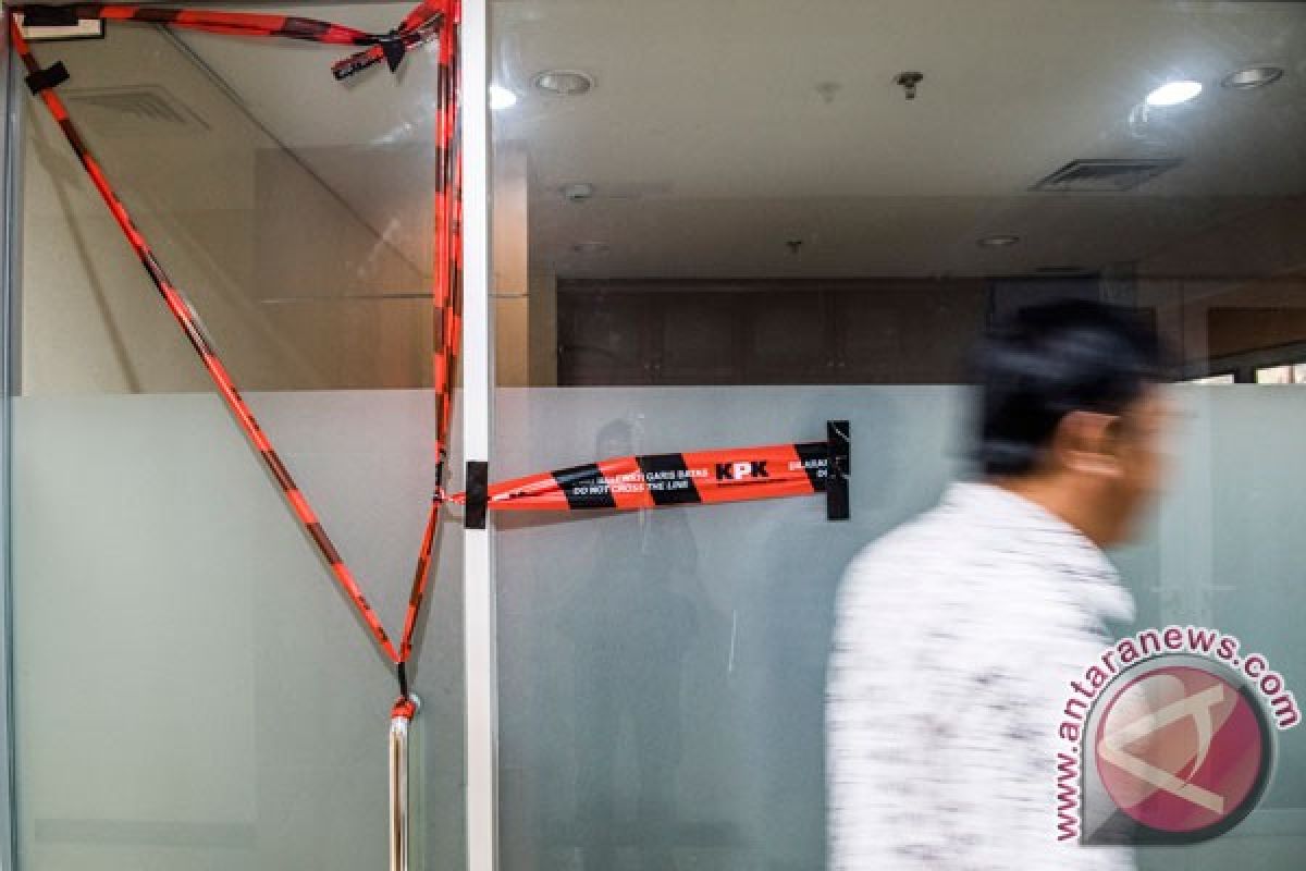 20160401antarafoto Kpk Segel Ruang Kerja Anggota Dprd 010416 Agr 4 1