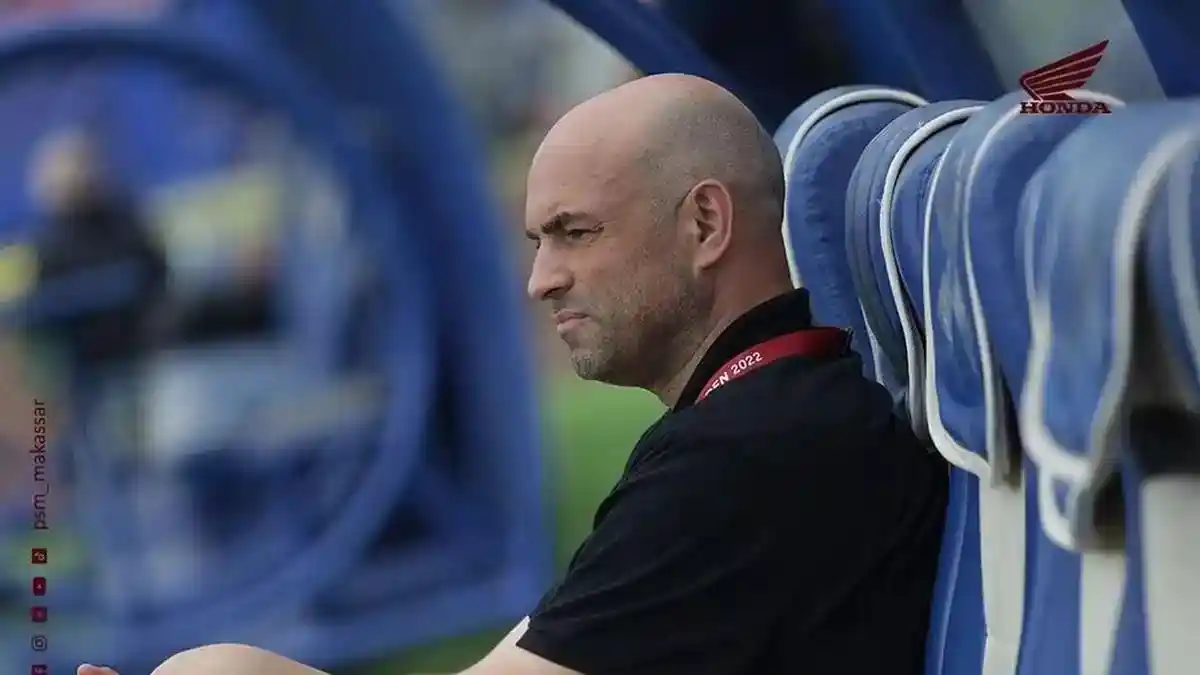 2025 11 24 Bernardo Tavares Eks Pelatih Psm Makassar 1