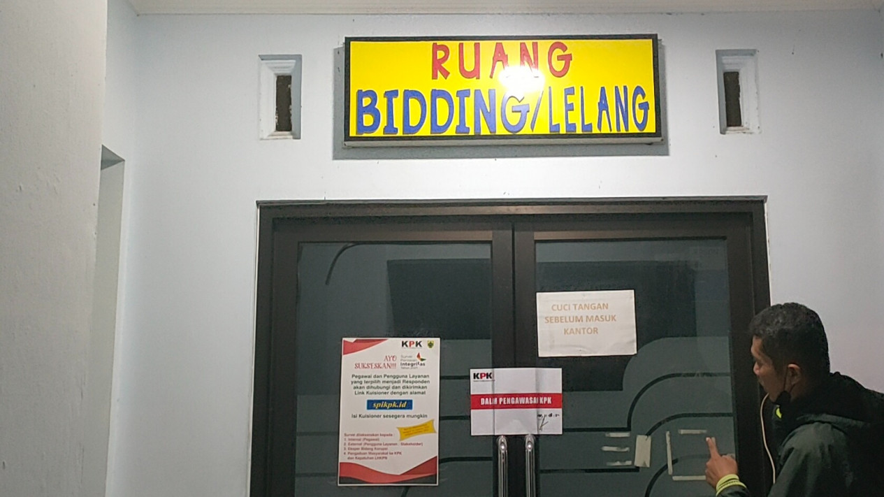 62f5226d57828 Pintu Ruang Kepala Dinas Kominfo Kabupaten Pemalang Disegel Kpk Kamis 1182022 1265 711