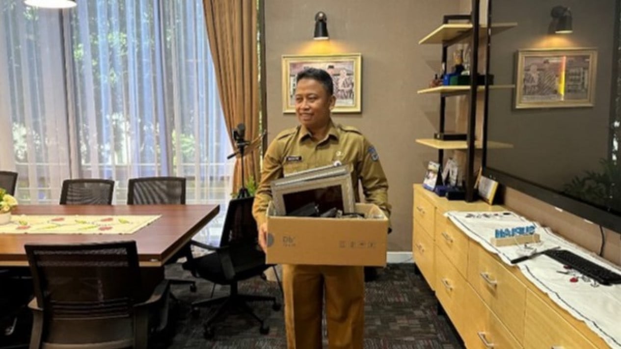 665d9254730ea Sekda Depok Non Aktif Supian Suri Pamit Dari Pemkot Siap 1