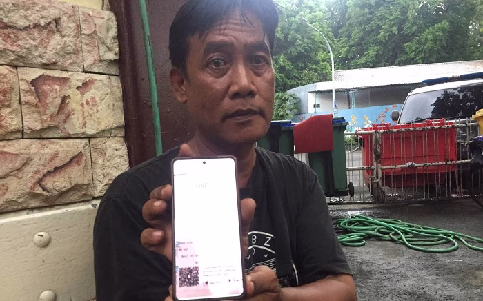 A06b93ec0f407b9c7403795545f2e91e