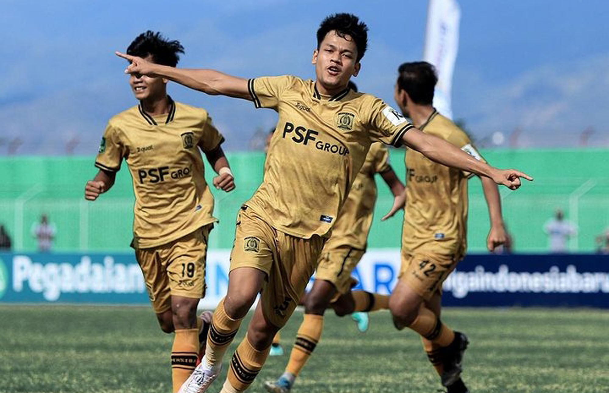 Bek Persiba Balikpapan Fauqa Nurikhsan Aziz Melakukan Selebr F1jw 1