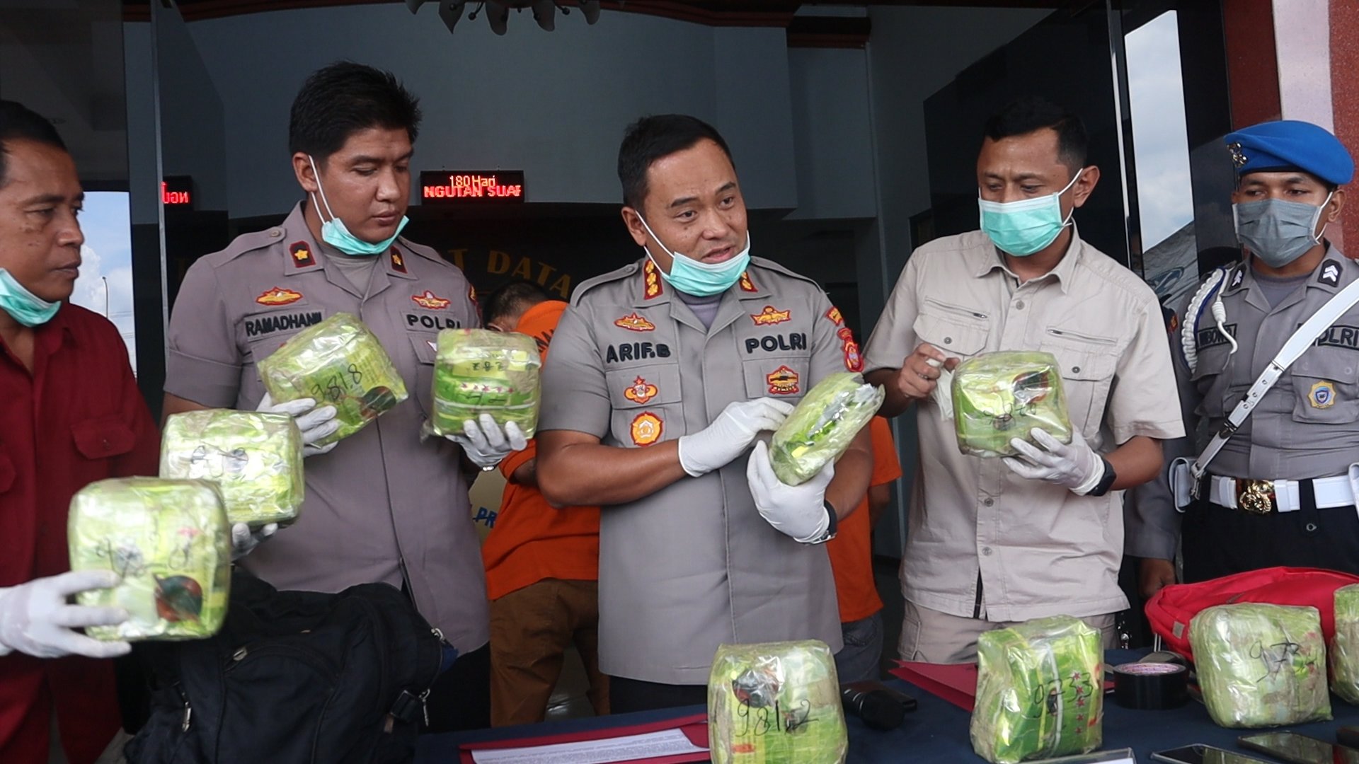 Capture 2020 03 26 22.35.45 1