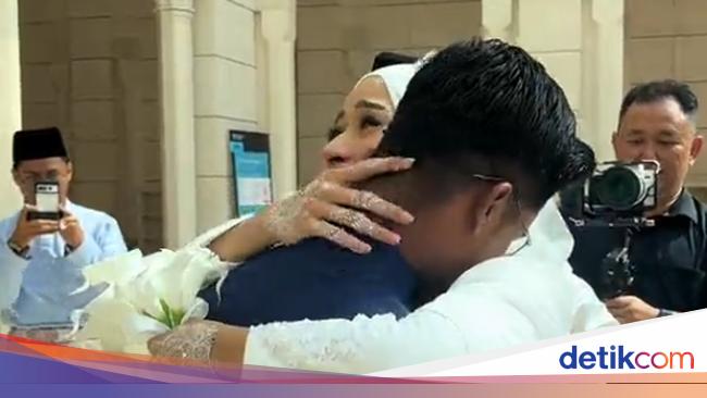 Foto Momen Haru Pernikahan Farhana Viral Di Tiktok 4 169