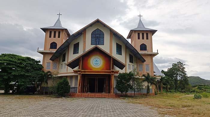 Gereja Katolik Centrum Paroki Stellamaris Danga