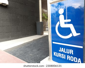 Jalur Kursi Roda Indonesia Known 260nw 2308006131