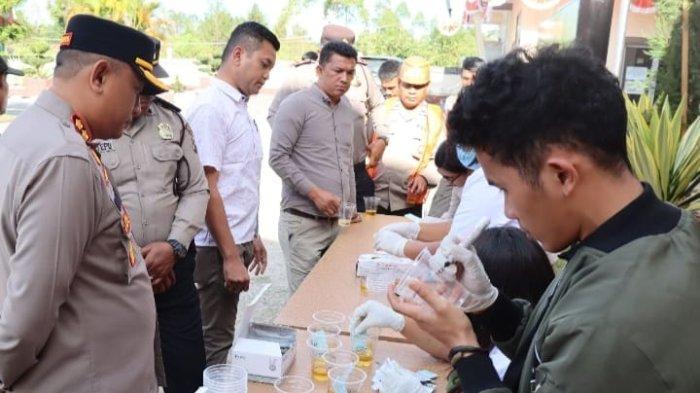 Kapolres Humbang Mendadak Terapkan Tes Urine 2