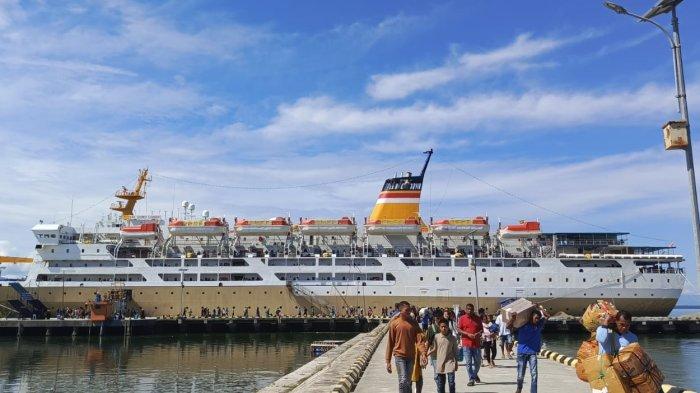 Km Dorolonda Namlea 2