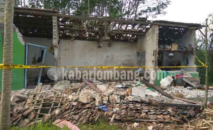 Kondisi Rumah Yang Hancur Akibat Ledakan 1