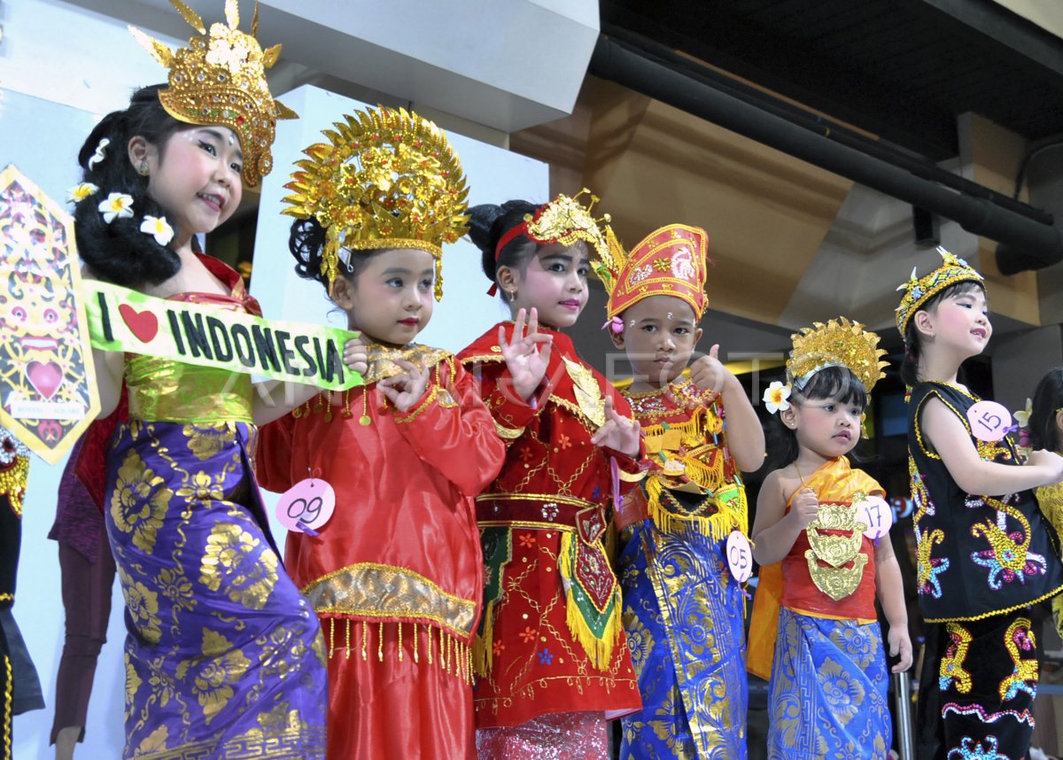 Lomba Peragaan Busana Daerah Jvji Dom 1