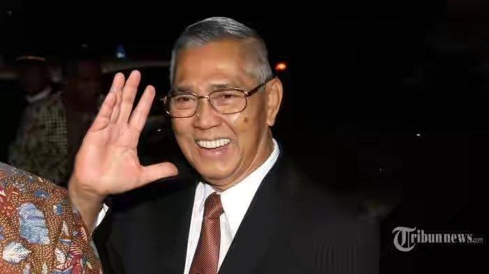 Mantan Wakil Presiden Ri Jenderal Tni Purn Try Sutrisno 121 1