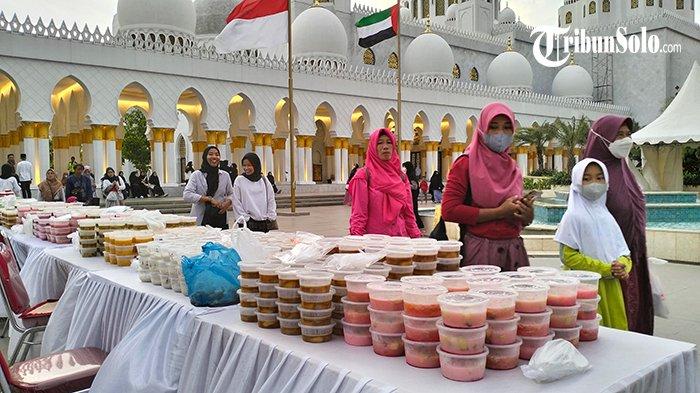 Masjid Sheikh Zayed Solo Takjil 2024 2 Masjid Sheikh Zayed Solo Takjil 2024 2