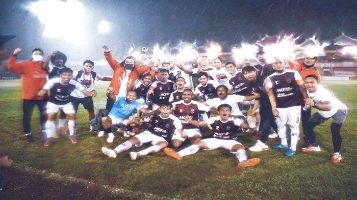 Mbu Taklukan Semen Padang