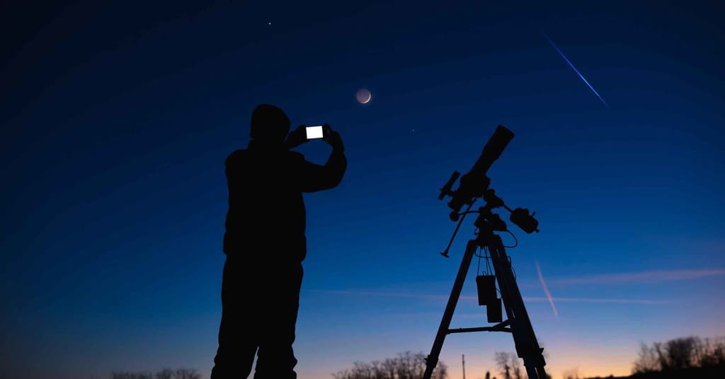 Menonton Gerhana Bulan