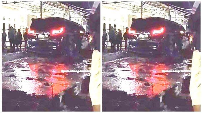 Mobil Alphard Terobos Jalan Yang Baru Dicor Hingga Minta Ganti Rugi 1