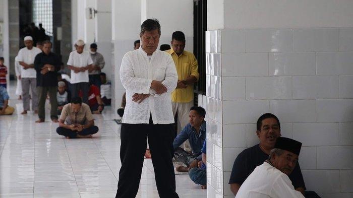Niat Sholat Sebelum Dzuhur Sholat Qobliyah Dzuhur Lengkap Tata Cara Sholat 2 Rakaat Niat Sholat Sebelum Dzuhur Sholat Qobliyah Dzuhur Lengkap Tata Cara Sholat 2 Rakaat