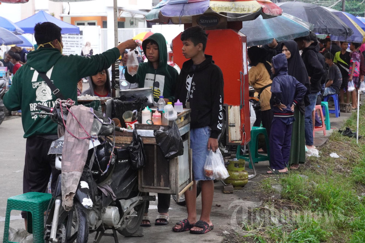 Pasar Takjil Ramadan Di Rancamanyar 20240328 213506