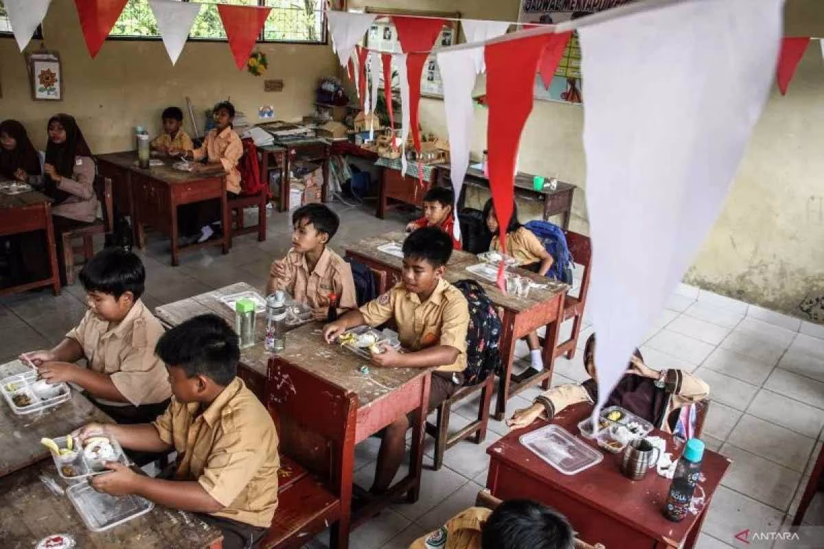 Pengamat Politik Hendri Satrio Hensa Merespons U Sjuv Pengamat Politik Hendri Satrio Hensa Merespons U Sjuv