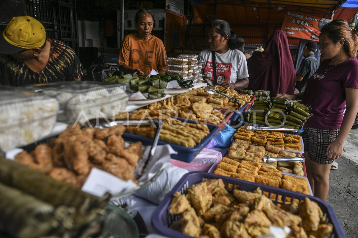Penjual Musiman Saat Ramadhan Di Jakarta 1aks0 Dom