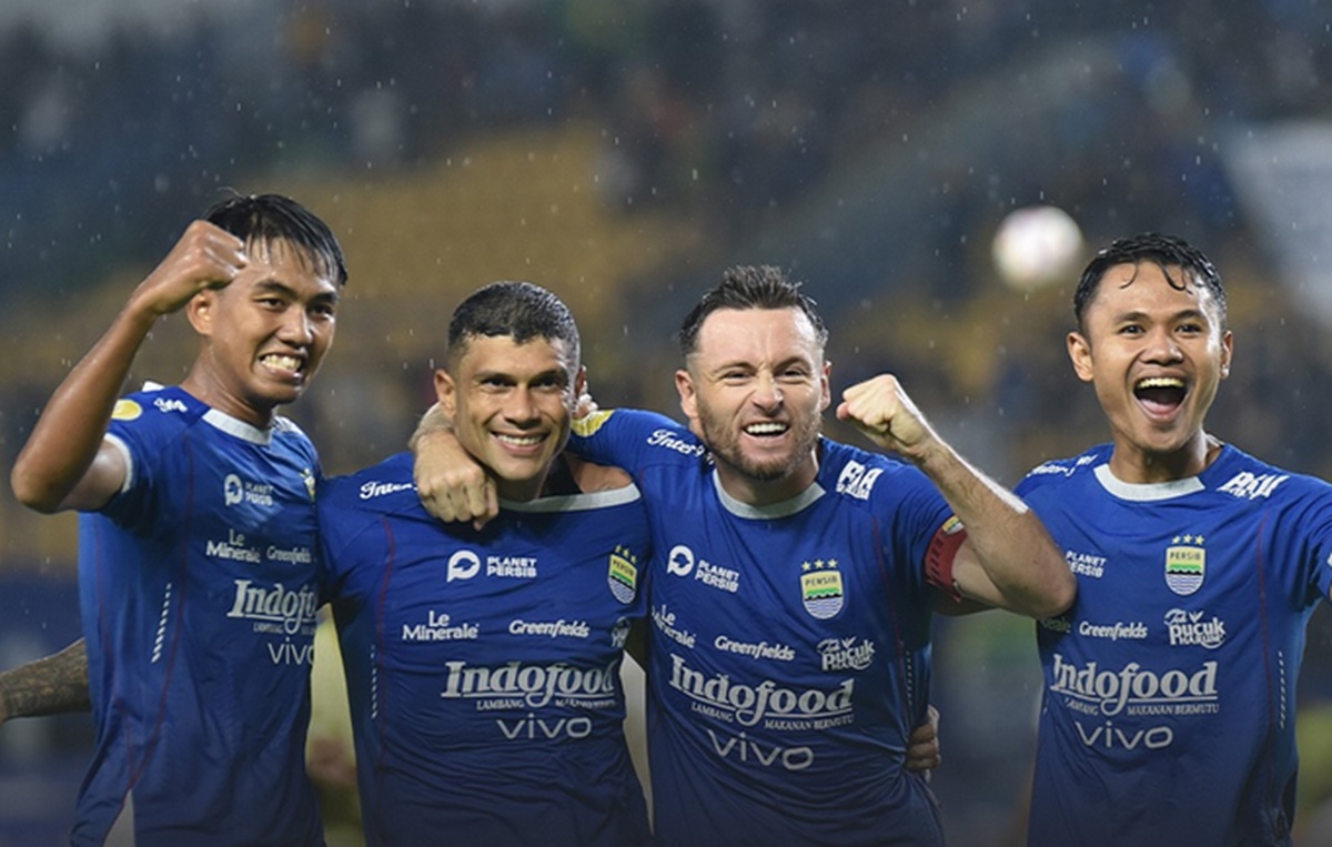 Persib Bandung Liyd Large