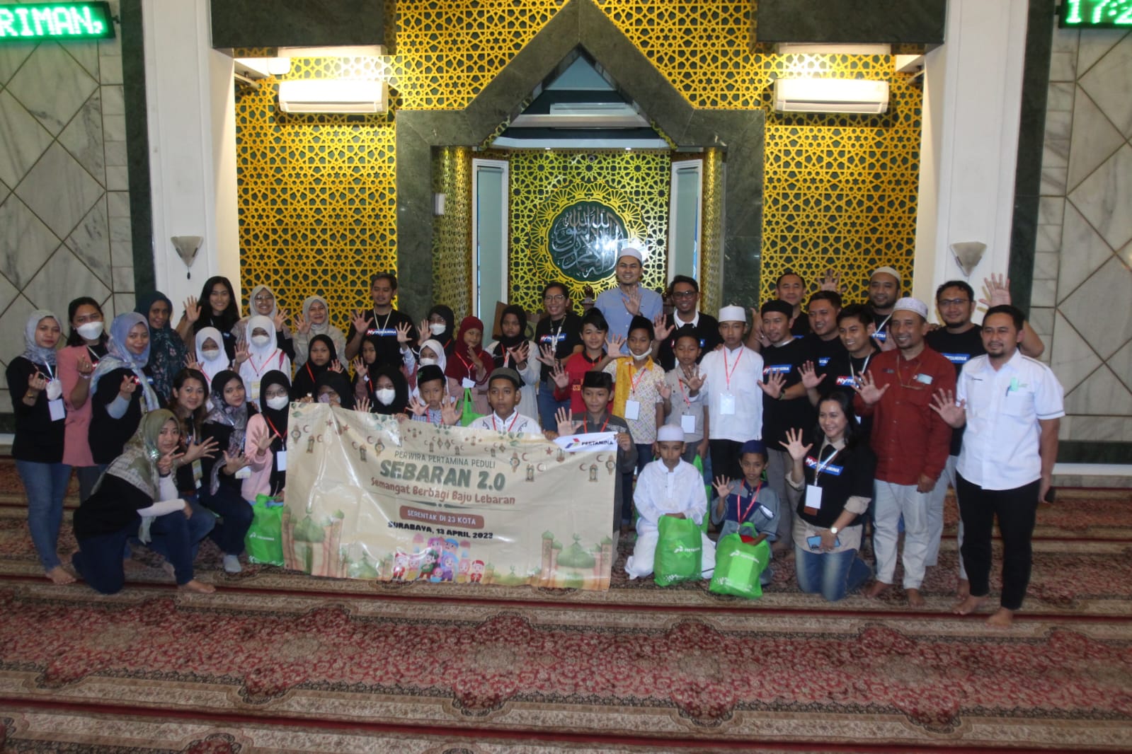 Pertamina Foto Ajak Anak Yatim Belanja 3