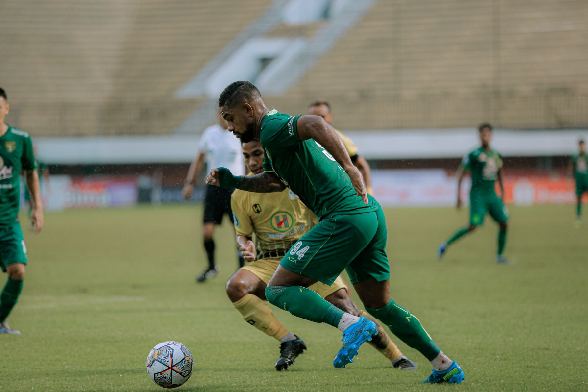 Picsart 22 12 06 16 37 53 920