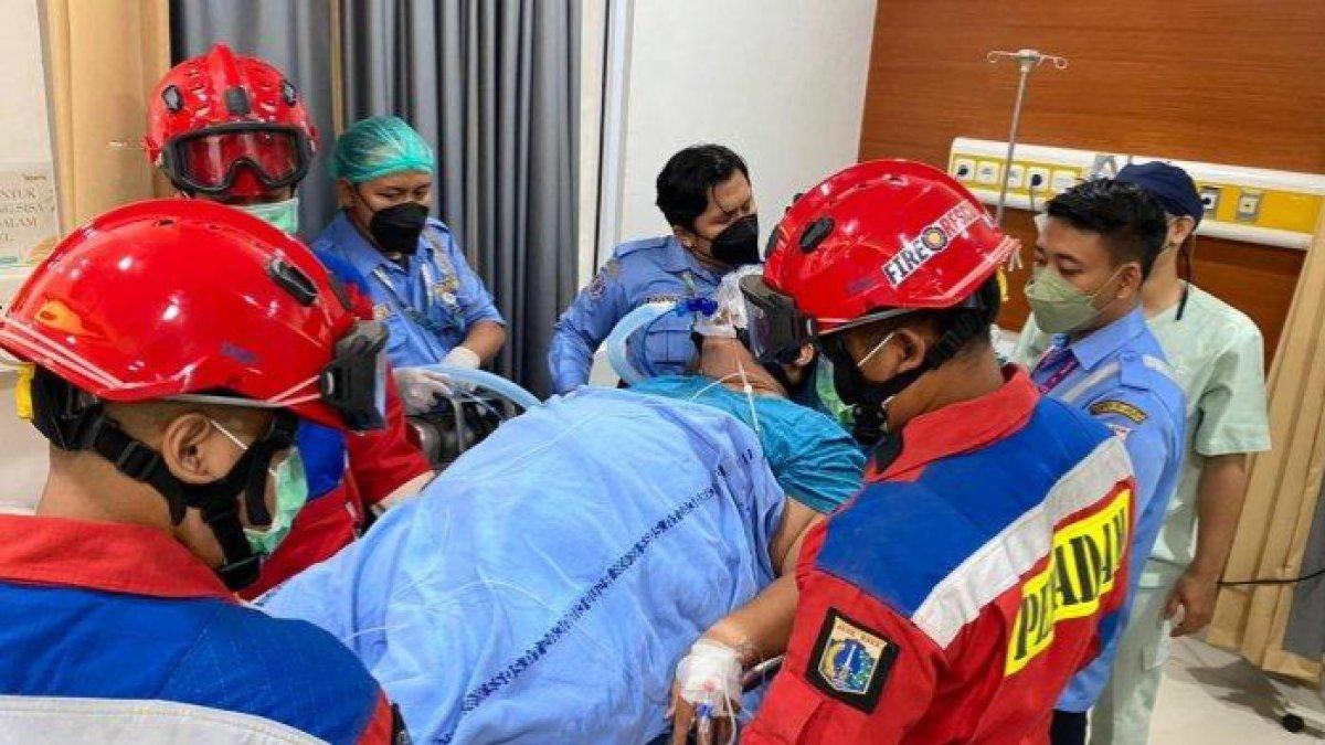 Pria Obesitas 150 Kg Di Jaktim Dievakuasi Ke Rs Petugas Damkar Sampai Turun Tangan