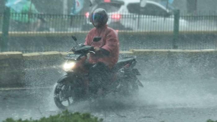 Puncak Musim Hujan 20240127 181059