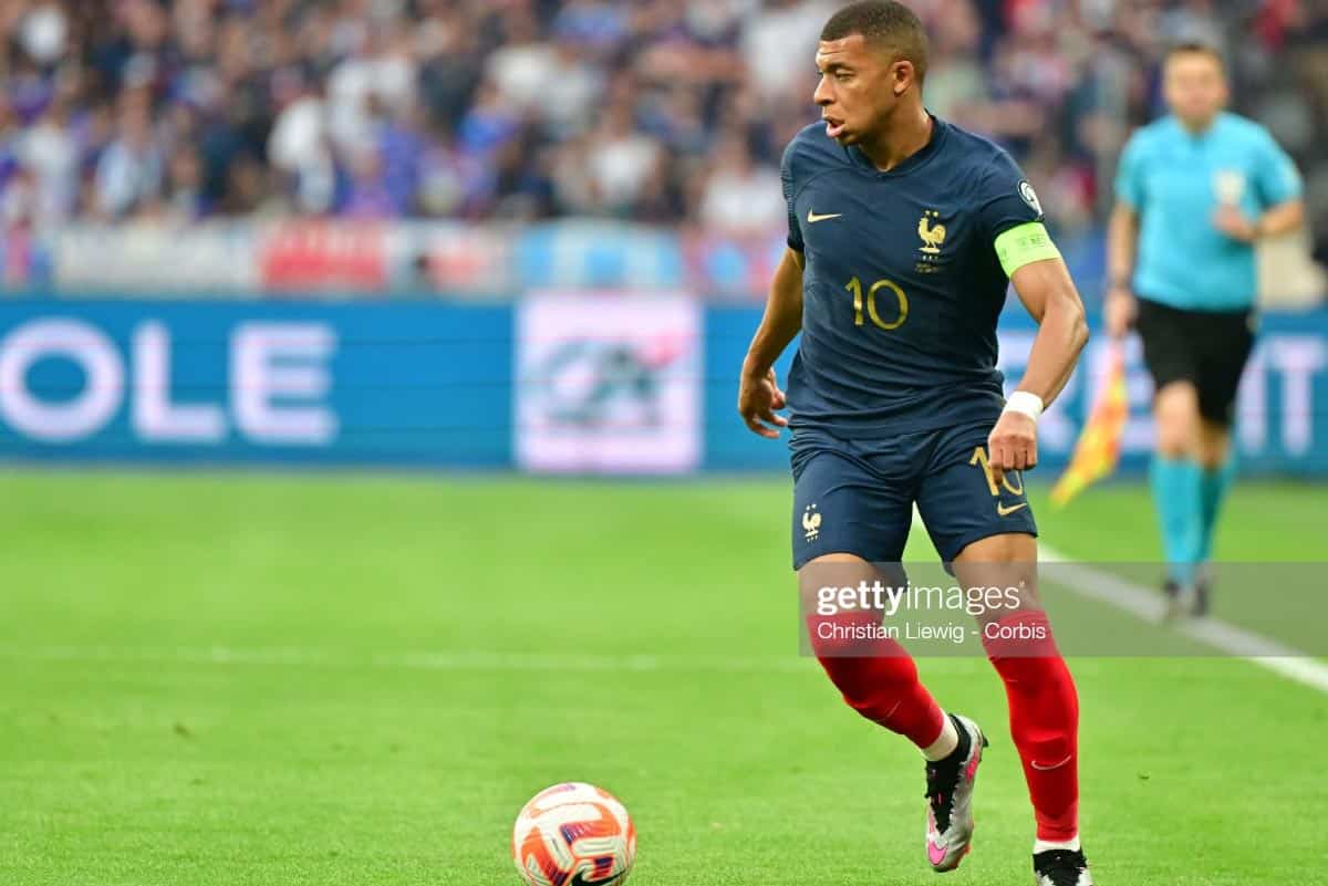 Real Madrid Khawatir Manchester United Dekati Kylian Mbappe 2