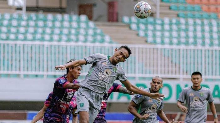 Rizky Ridho Saat Menanduk Bola Di Laga Rans Fc Vs Persebaya Surabaya
