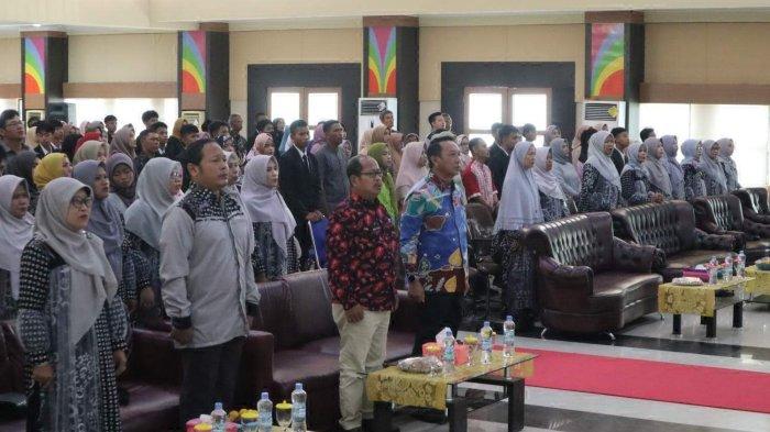 Suasana Kegiatan Perpisahan Siswa Smpn 2 Manggar Di Auditorium Zahari Mz Kamis 86