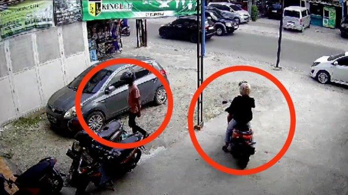 Tangkap Layar Aksi Kedua Pelaku Mencuri Satu Unit Sepeda Motor