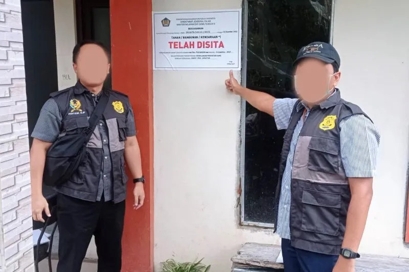 Tim Penyidik Pegawai Negeri Sipil Kanwil Djp Jateng 2 Menyit Hr2d 1